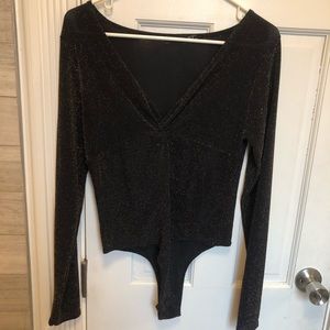 Long-sleeved body suit